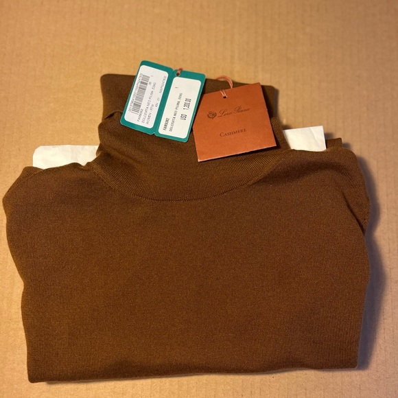 Authentic Loro Piana Neo Piuma Turtleneck size 36 - Picture 1 of 10
